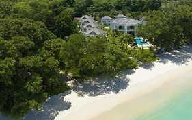 Villa Blanc - Chateau Elysium